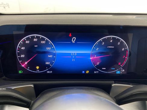 New 2025 Mercedes-Benz GLB 250 4MATIC image 18