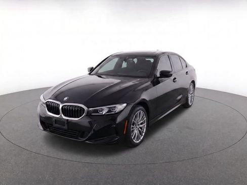 Used 2023 BMW 330i xDrive Sedan AWD/4WD image 3
