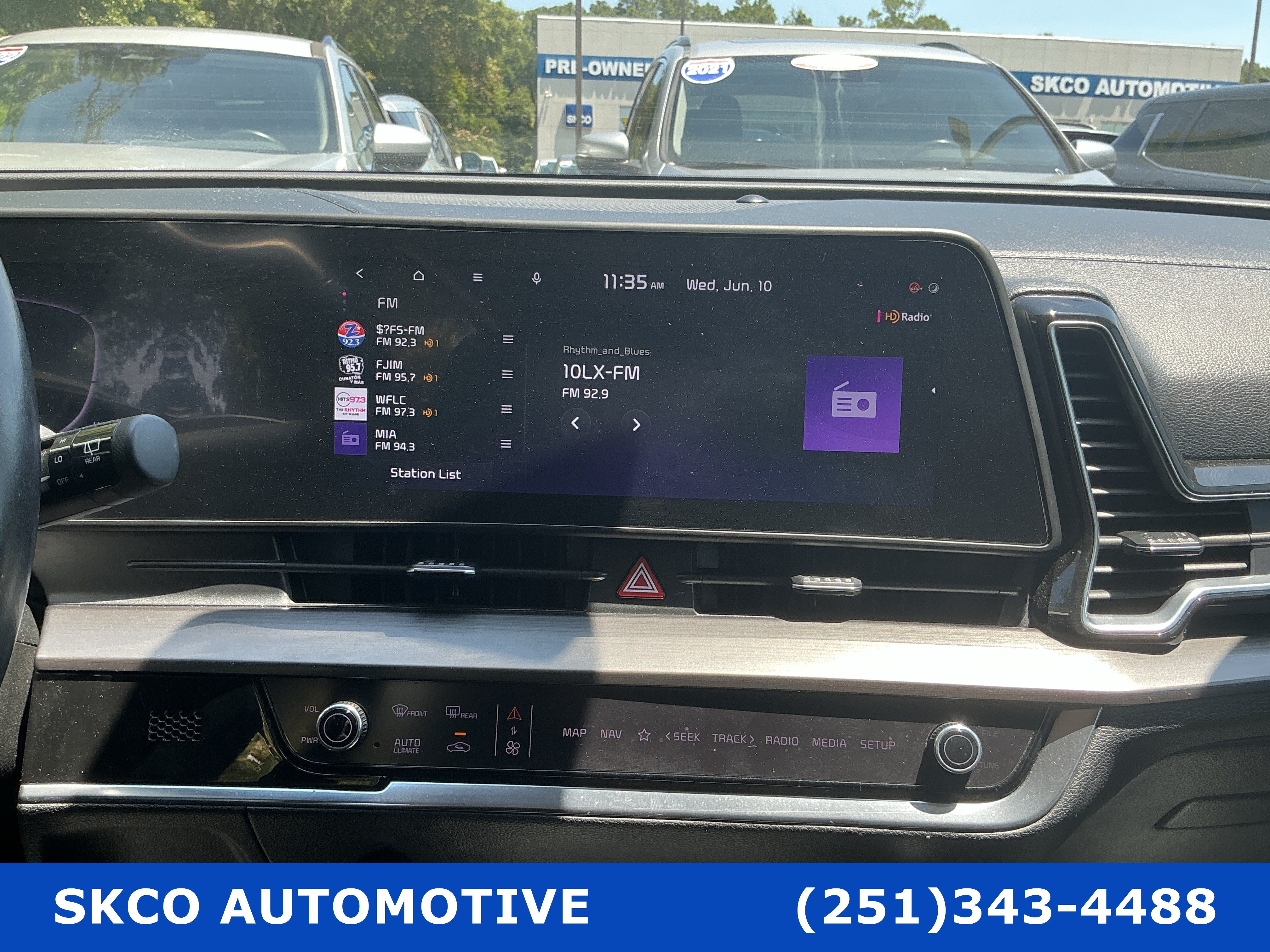 Used 2023 Kia Sportage EX FWD image 16