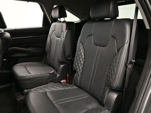 Used 2023 Kia Sorento SX image 43