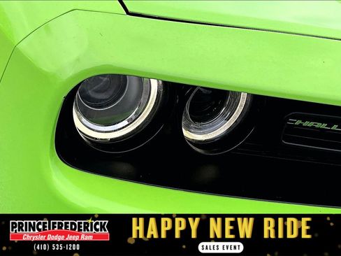 Used 2015 Dodge Challenger R/T w/ Quick Order Package 22B R/T image 21