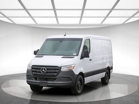New 2024 Mercedes-Benz Sprinter 144 Cargo image 3