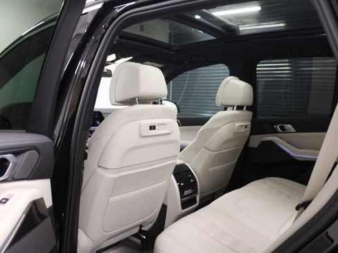 Used 2022 BMW X5 xDrive45e AWD/4WD image 29