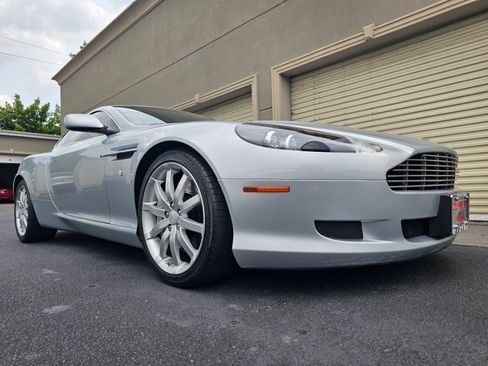 Used 2005 Aston Martin DB9 Coupe RWD image 27