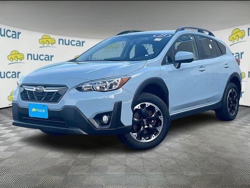 Used 2023 Subaru Crosstrek 2.0i Premium image 3