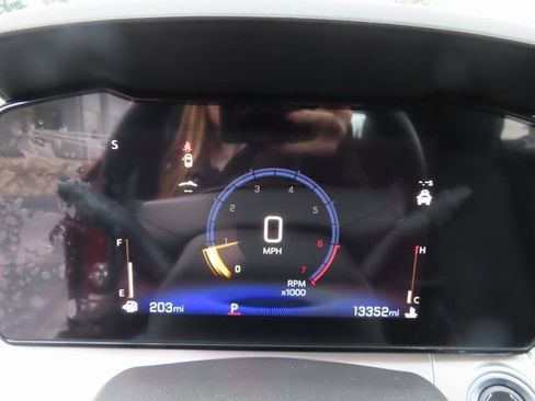 Used 2025 Chevrolet Trax LT w/ Driver Confidence Package FWD image 17