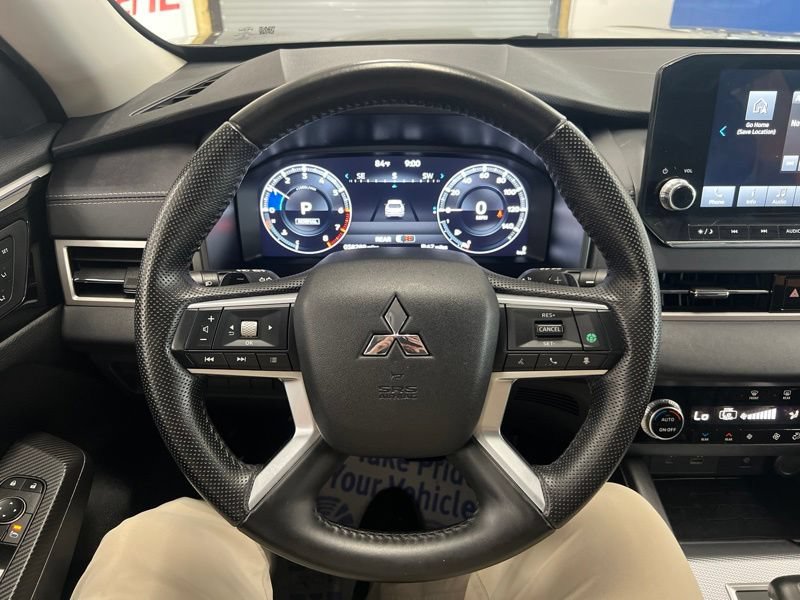Used 2024 Mitsubishi Outlander SEL AWD/4WD image 25