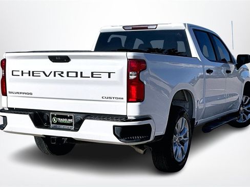 Used 2020 Chevrolet Silverado 1500 Custom w/ Custom Value Package image 6