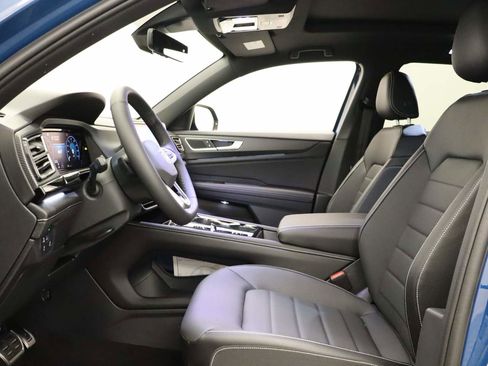 New 2026 Volkswagen Atlas Cross Sport SEL R-Line AWD/4WD image 14