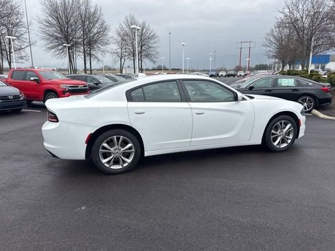 Used 2022 Dodge Charger SXT image 8