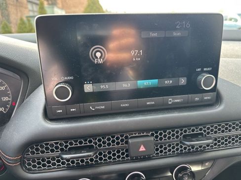 Used 2024 Honda HR-V Sport image 19