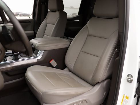 Used 2024 Chevrolet Silverado 1500 LTZ image 24