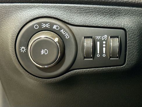 Used 2018 Jeep Compass Altitude w/ Popular Equipment Group image 12