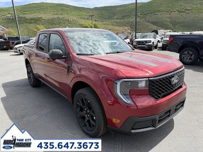 New 2025 Ford Maverick Lariat w/ Black Appearance Package