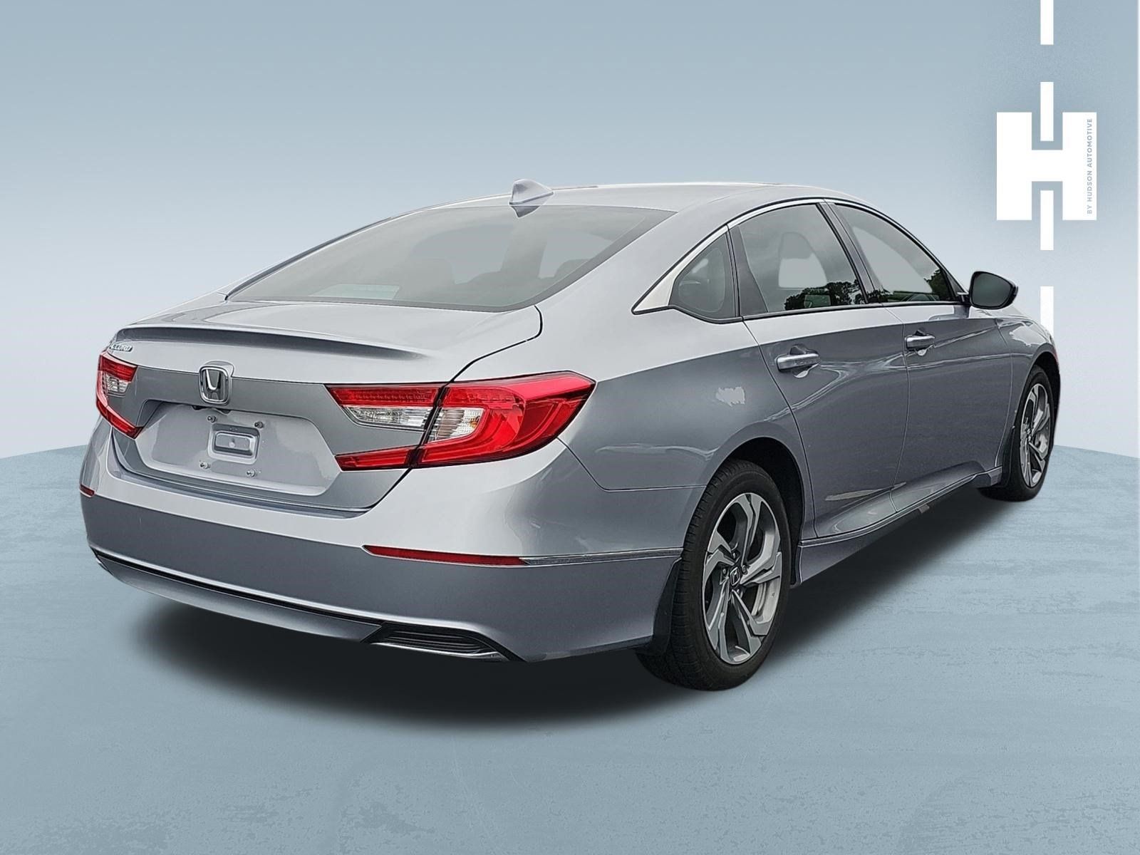 Used 2018 Honda Accord EX image 3