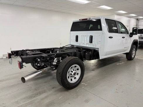 New 2026 GMC Sierra 3500 Pro w/ Convenience Package image 6