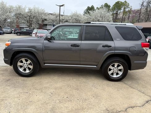 Used 2010 Toyota 4Runner SR5 image 2