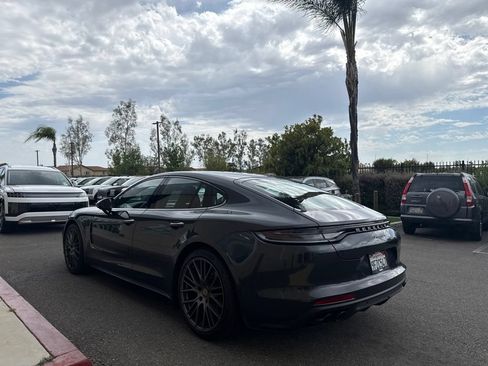 Used 2023 Porsche Panamera RWD image 5
