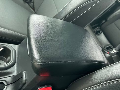 Used 2023 Jeep Gladiator Sport S image 14