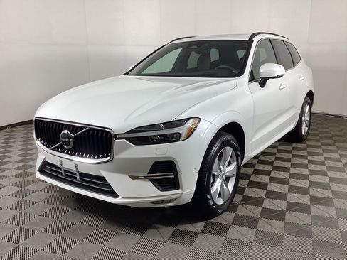 Used 2022 Volvo XC60 B5 Momentum AWD/4WD image 5
