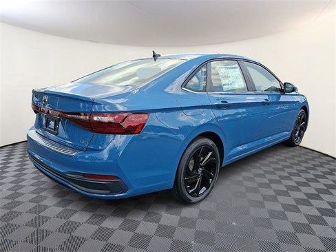 New 2025 Volkswagen Jetta SE image 6