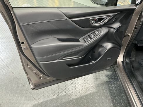 Used 2022 Subaru Forester Touring image 34