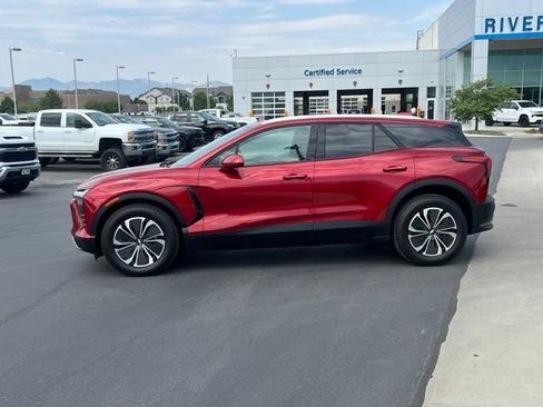 Used 2024 Chevrolet Blazer EV LT AWD/4WD image 2