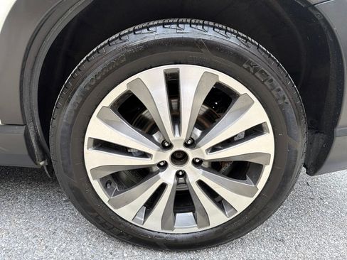 Used 2020 Subaru Ascent Touring AWD/4WD image 11