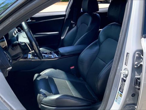 Used 2022 Kia Stinger GT-Line RWD image 8