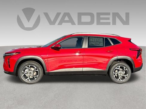New 2026 Chevrolet Trax LT w/ Driver Confidence Package FWD image 8