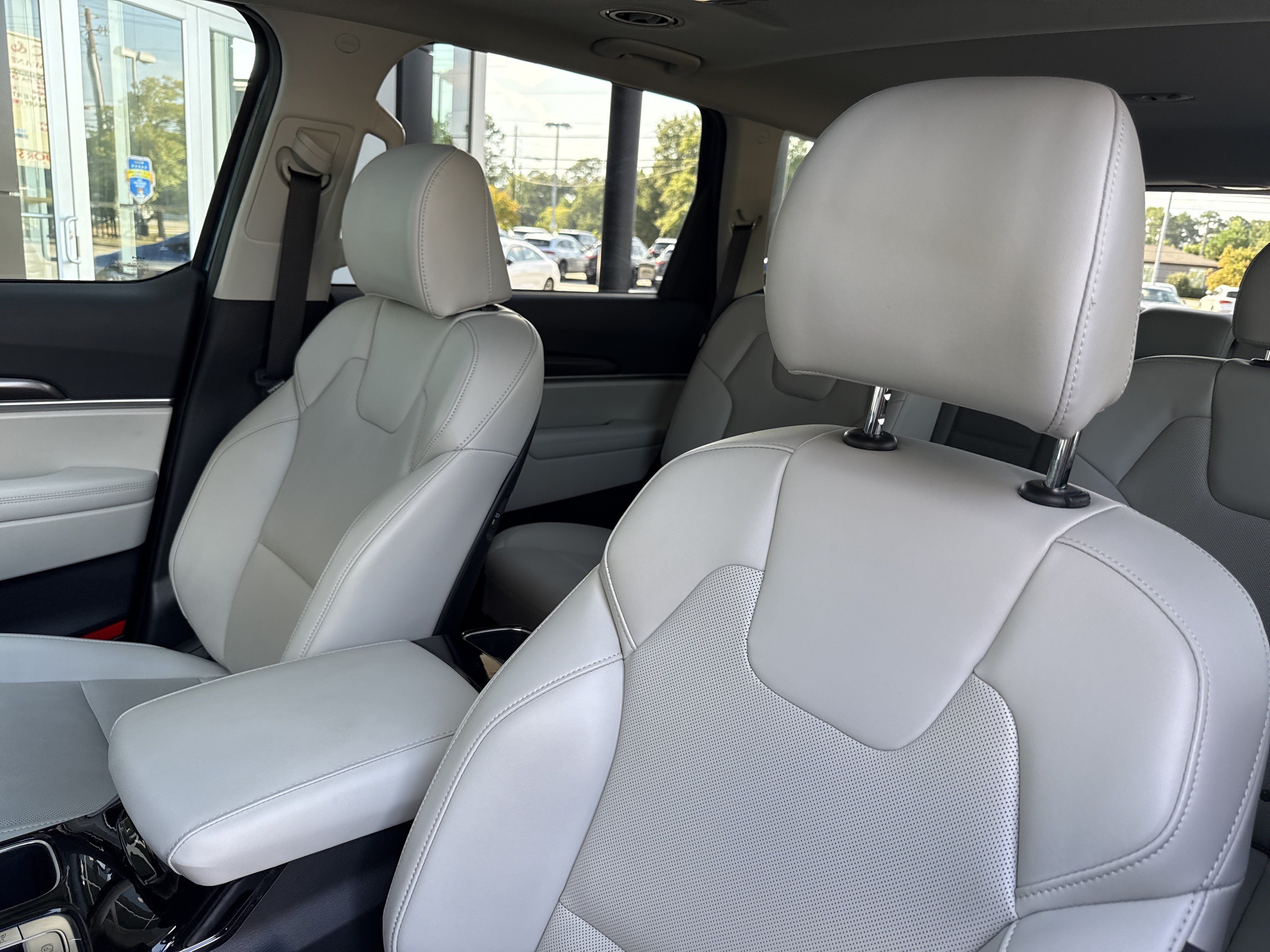 Used 2024 Kia Telluride S w/ S Sunroof Package FWD image 20