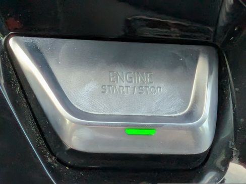Used 2023 GMC Sierra 1500 AT4 w/ AT4 Premium Package AWD/4WD image 33