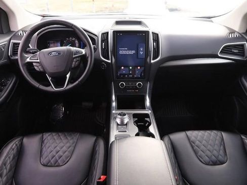 Certified 2024 Ford Edge Titanium image 20