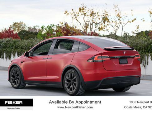 Used 2023 Tesla Model X image 10