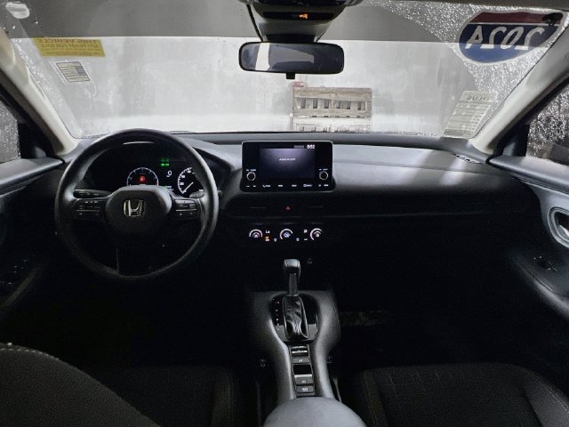 Used 2024 Honda HR-V LX image 28