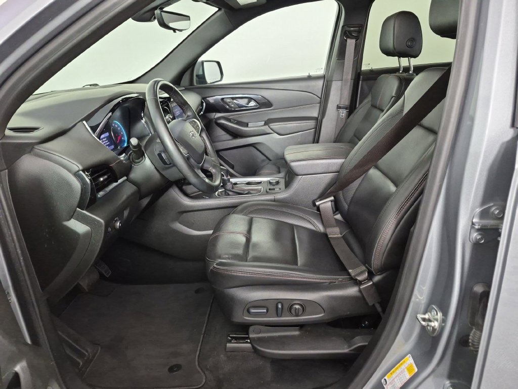 Used 2023 Chevrolet Traverse RS AWD/4WD image 16