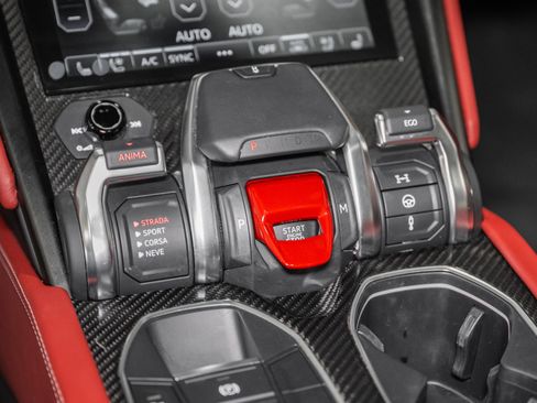 Used 2024 Lamborghini Urus S image 40