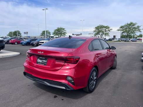 Certified 2024 Kia Forte LXS w/ LXS Technology Package FWD image 4