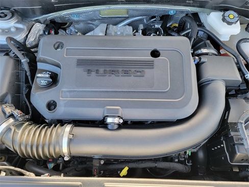 Used 2023 Buick Envision Essence image 41