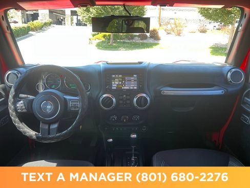 Used 2016 Jeep Wrangler Unlimited Sahara w/ Connectivity Group AWD/4WD image 14