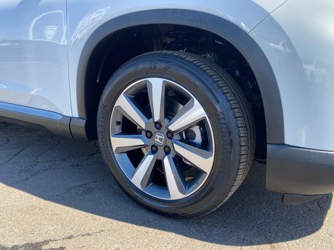 Certified 2023 Honda Pilot Touring image 33
