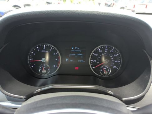 Used 2022 Kia Telluride LX FWD image 39