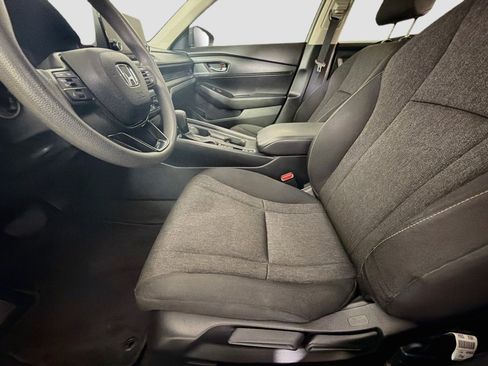 Used 2025 Honda Accord LX image 13