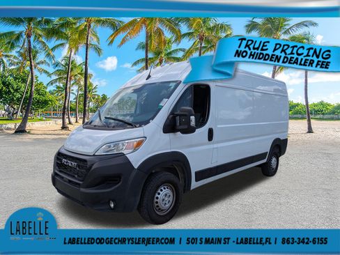 Used 2026 RAM ProMaster 2500 w/ Convenience Group FWD image 8