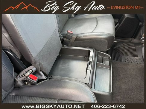 Used 2016 RAM 2500 Laramie w/ Convenience Group AWD/4WD image 17