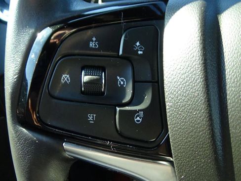 Used 2024 Buick Enclave Premium image 23