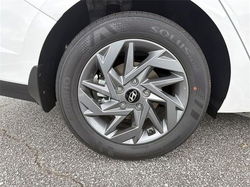 New 2026 Hyundai Elantra Blue image 17