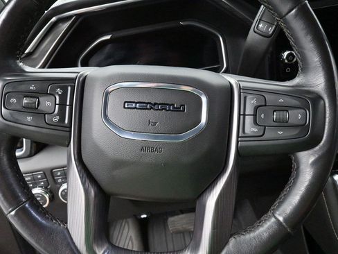 Used 2024 GMC Sierra 3500 Denali Ultimate AWD/4WD image 17