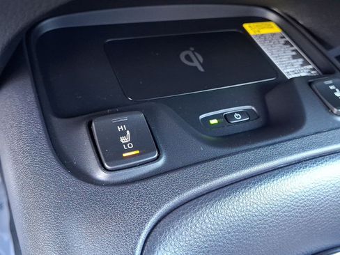 Used 2025 Toyota Corolla XSE FWD image 20