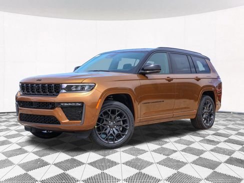 New 2026 Jeep Grand Cherokee L Summit AWD/4WD image 2